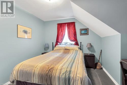 15 Chesham Place, Woodstock, ON - Indoor Photo Showing Bedroom