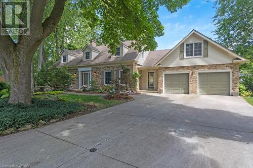 15 Chesham Place, Woodstock, ON - Outdoor With Facade