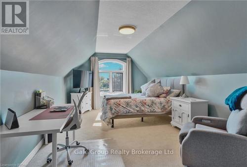 201 Jones Road, Hamilton (Fruitland), ON - Indoor Photo Showing Bathroom