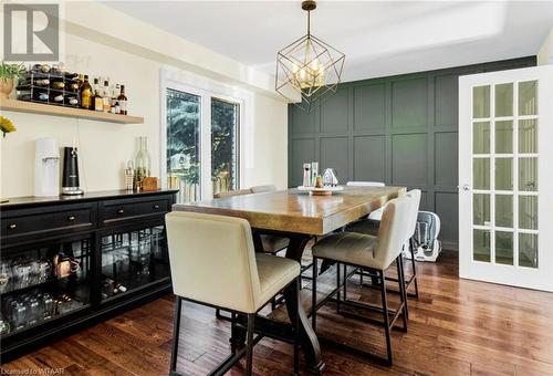 201 Jones Road, Stoney Creek, ON - Indoor Photo Showing Dining Room