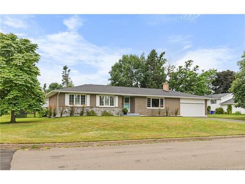 7 Kingsway Cres, Moncton, NB 