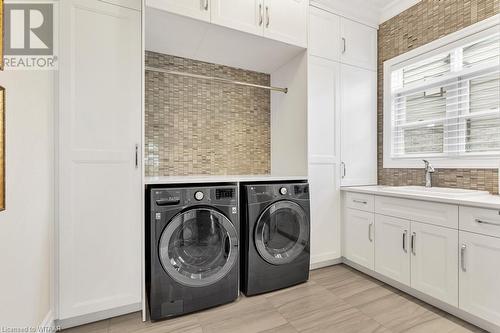 241 Tamarack Boulevard, Woodstock, ON - Indoor Photo Showing Laundry Room