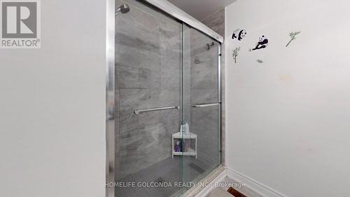 9 Rameau Drive, Toronto, ON - Indoor Photo Showing Bathroom