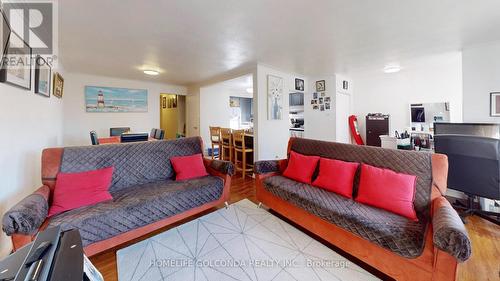 9 Rameau Drive, Toronto, ON - Indoor Photo Showing Living Room