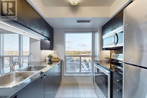 1017 - 185 Oneida Crescent, Richmond Hill, ON - Indoor Photo Showing Kitchen With Double Sink