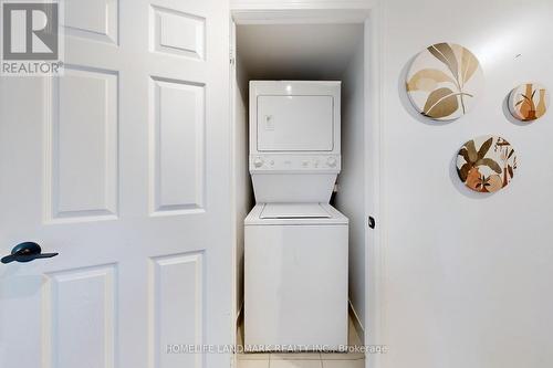 1017 - 185 Oneida Crescent, Richmond Hill, ON - Indoor Photo Showing Laundry Room