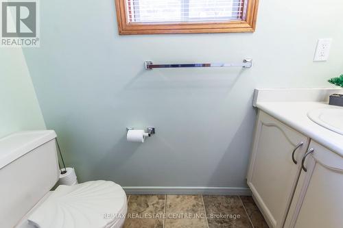 5 - 169 Bond Street, Ingersoll, ON - Indoor Photo Showing Bathroom