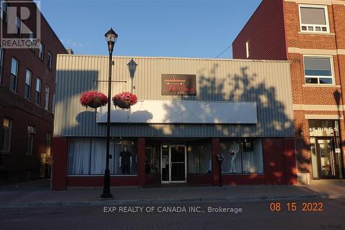 250 Third Avenue, Timmins (Timmins South - East), ON 