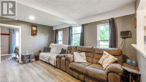 803149 Puddicombe Lane, Chatsworth, ON - Indoor Photo Showing Living Room