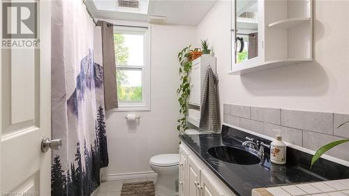 803149 Puddicombe Lane, Chatsworth, ON - Indoor Photo Showing Bathroom