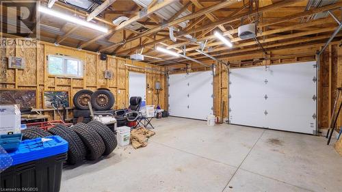 803149 Puddicombe Lane, Chatsworth, ON - Indoor Photo Showing Garage