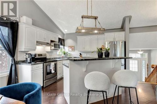 10 Graydon Drive, South-West Oxford (Mount Elgin), ON - Indoor Photo Showing Kitchen With Upgraded Kitchen