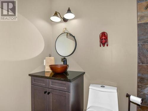 118 Galop Canal Road, Cardinal, ON - Indoor Photo Showing Bathroom