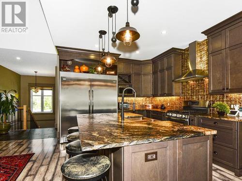 118 Galop Canal Road, Cardinal, ON - Indoor Photo Showing Kitchen With Double Sink