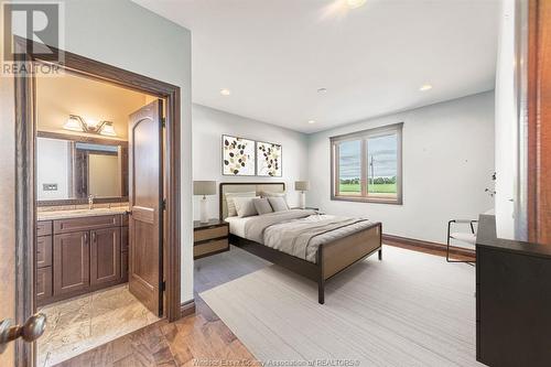 2000 Kelly Road, Lasalle, ON - Indoor Photo Showing Bedroom