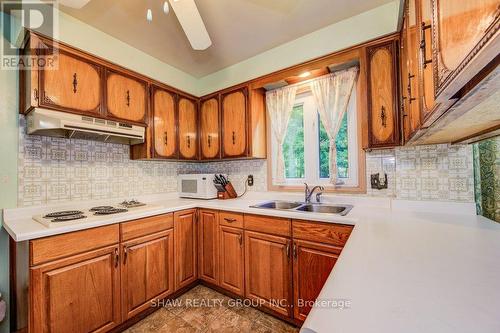 827517 Township Road, Blandford-Blenheim, ON - Indoor Photo Showing Kitchen With Double Sink