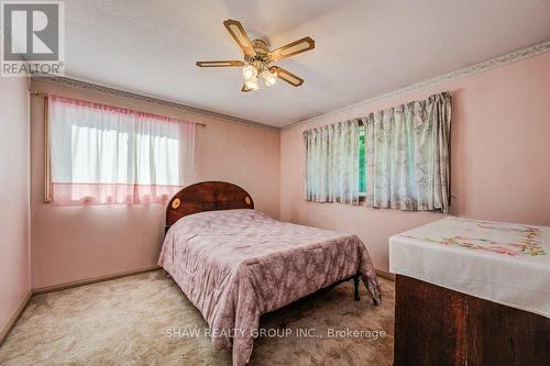 827517 Township Road, Blandford-Blenheim, ON - Indoor Photo Showing Bedroom