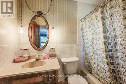 827517 Township Road, Blandford-Blenheim, ON - Indoor Photo Showing Bathroom