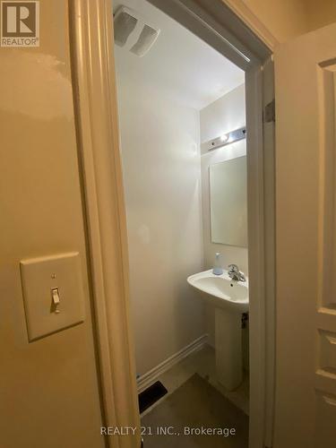 42 - 88 Decorso Drive, Guelph, ON - Indoor Photo Showing Bathroom