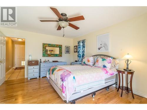 6500 Macdonald Place, Summerland, BC - Indoor Photo Showing Bedroom