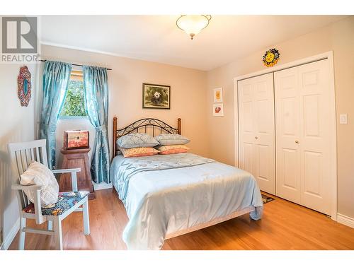 6500 Macdonald Place, Summerland, BC - Indoor Photo Showing Bedroom