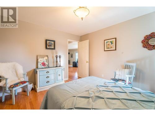 6500 Macdonald Place, Summerland, BC - Indoor Photo Showing Bedroom