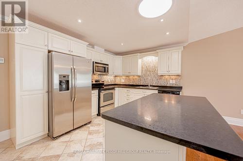 140 Greenway Drive, Wasaga Beach, ON - Indoor Photo Showing Kitchen