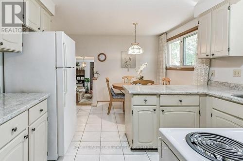 424 Donnybrook Road, Oakville, ON - Indoor Photo Showing Kitchen