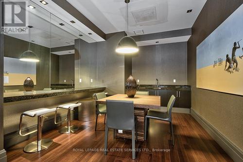 1910 - 55 Speers Road, Oakville, ON - Indoor Photo Showing Dining Room