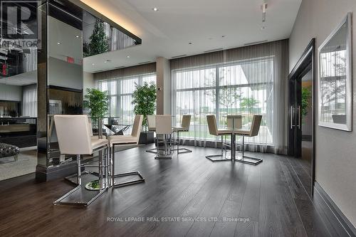 1910 - 55 Speers Road, Oakville, ON - Indoor