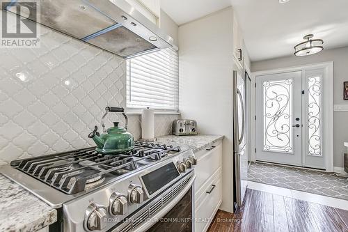 3292 Grechen Road, Mississauga, ON - Indoor Photo Showing Kitchen