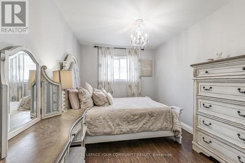 3292 Grechen Road, Mississauga, ON - Indoor Photo Showing Bedroom