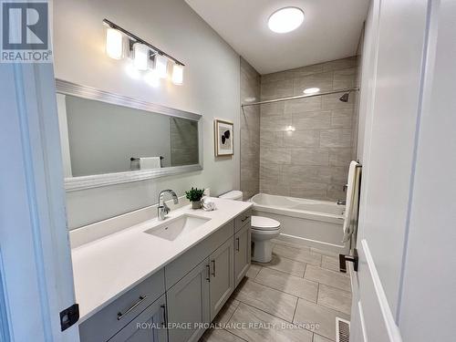 80 Wims Way, Belleville, ON - Indoor Photo Showing Bathroom