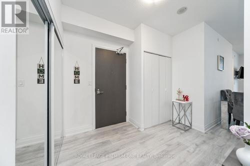 812 - 3700 Highway 7, Vaughan, ON - Indoor Photo Showing Other Room