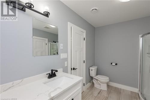 537 Ann Street Unit# C, North Bay, ON - Indoor Photo Showing Bathroom