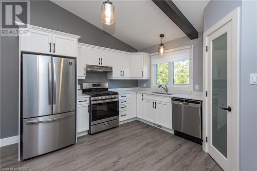 537 Ann Street Unit# C, North Bay, ON - Indoor Photo Showing Kitchen