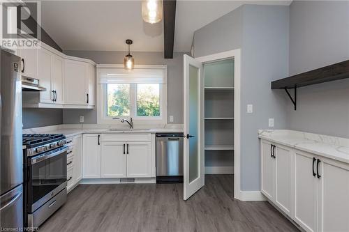 537 Ann Street Unit# C, North Bay, ON - Indoor Photo Showing Kitchen