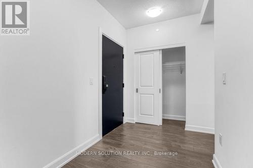 426 - 3200 William Coltson Avenue, Oakville, ON - Indoor Photo Showing Other Room