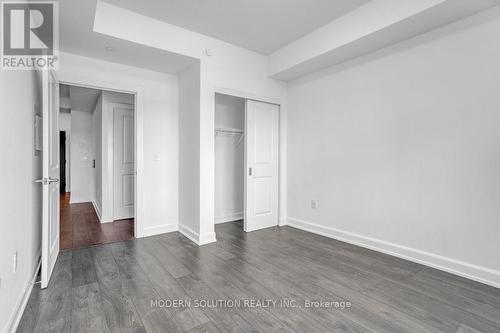 426 - 3200 William Coltson Avenue, Oakville, ON - Indoor Photo Showing Other Room