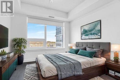 426 - 3200 William Coltson Avenue, Oakville, ON - Indoor Photo Showing Bedroom