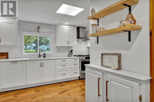 1 Water Street, Kawartha Lakes (Lindsay), ON - Indoor Photo Showing Kitchen