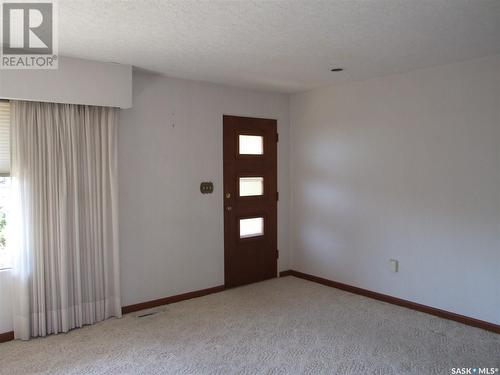 313 21 Highway N, Leader, SK - Indoor Photo Showing Other Room