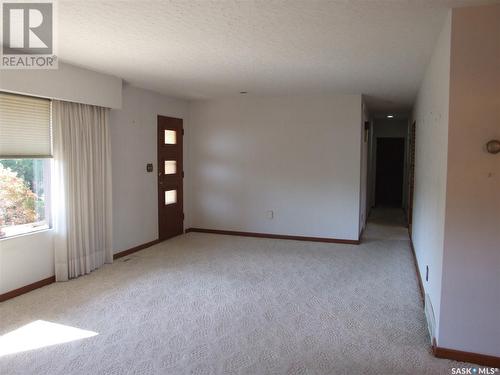 313 21 Highway N, Leader, SK - Indoor Photo Showing Other Room