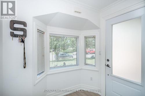 32 Cartwright Avenue, Toronto, ON - Indoor Photo Showing Other Room