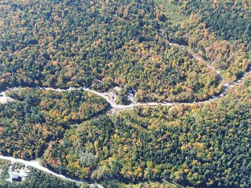 Aerial photo - Ch. Des Bêtes-Puantes, Lac-Normand, QC 