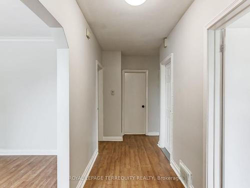 2563 Kingston Rd, Toronto, ON - Indoor Photo Showing Other Room