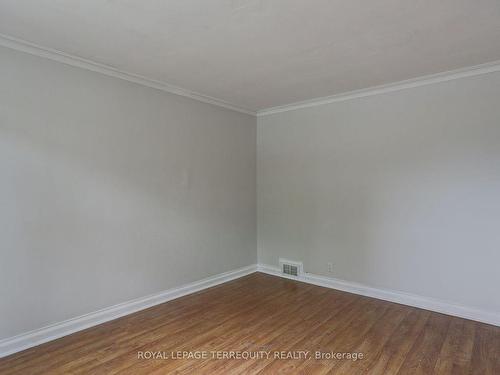 2563 Kingston Rd, Toronto, ON - Indoor Photo Showing Other Room