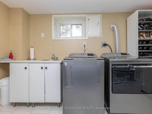 Lower-89 Lingarde Dr, Toronto, ON - Indoor Photo Showing Laundry Room