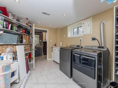 Lower-89 Lingarde Dr, Toronto, ON - Indoor Photo Showing Laundry Room