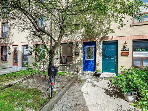 92-275 Broadview Ave, Toronto, ON - Outdoor